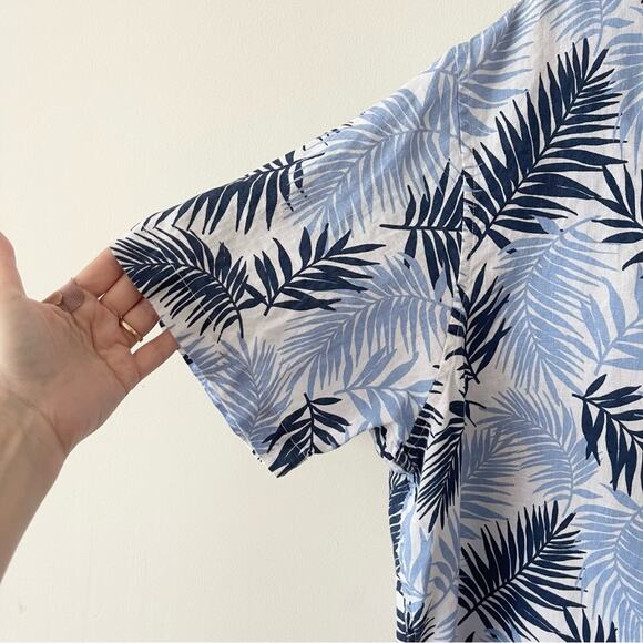 Lands' End Linen Blue and White Casual Button Down Shirt Men’s size XL - Picture 3 of 9